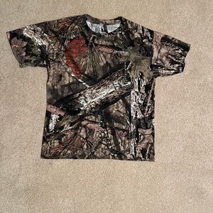 CAMO FIELD AND STREAM youth XL- FITS LIKE AN ADULT SMALL